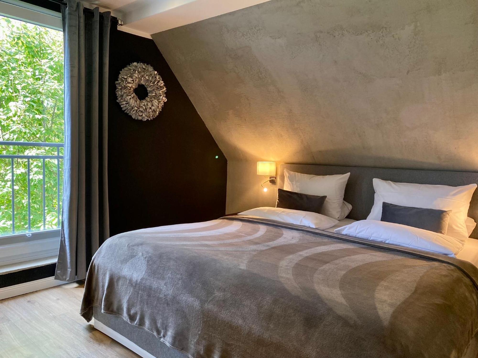 Country-Suites By Verdino Living - Apartments & Suites (Adults Only) برونلاغ المظهر الخارجي الصورة