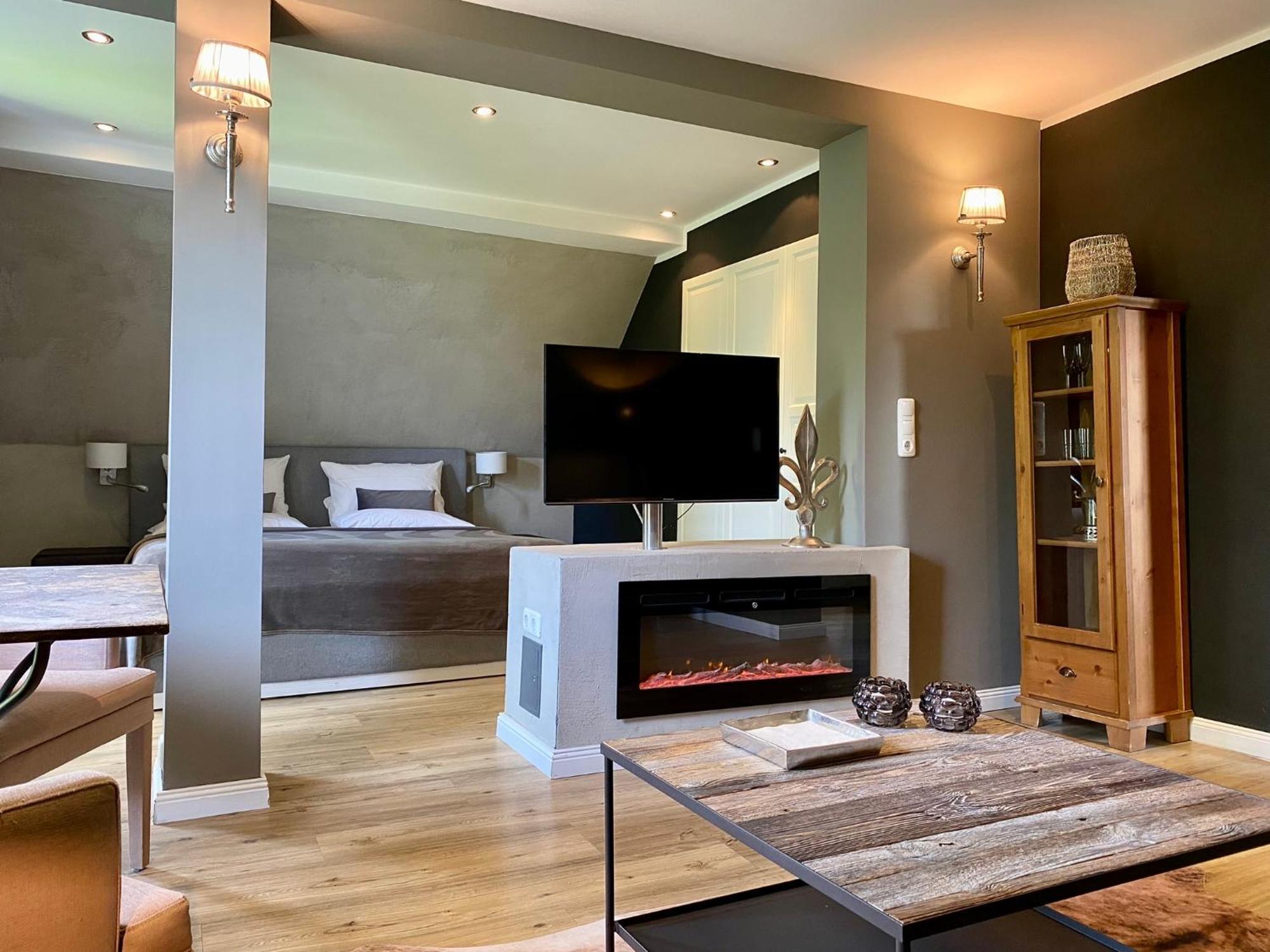 Country-Suites By Verdino Living - Apartments & Suites (Adults Only) برونلاغ المظهر الخارجي الصورة